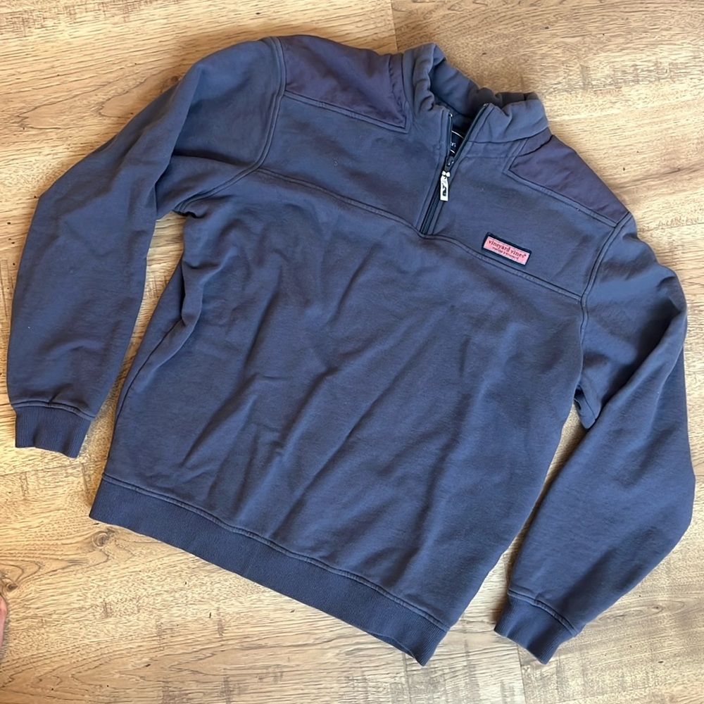 Men’s Medium Vineyard Vine ShepShirt